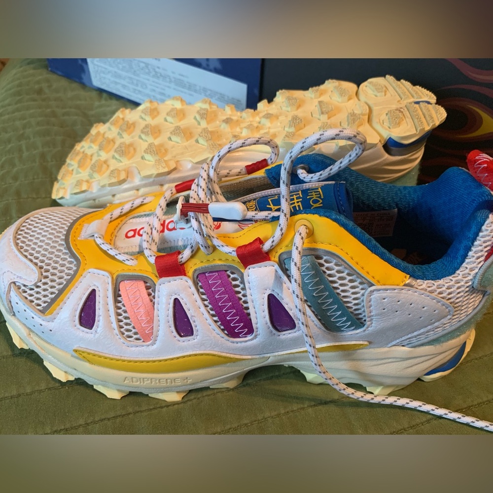 Adidas -Sean Wotherspoon- Superturf womens 8.5
